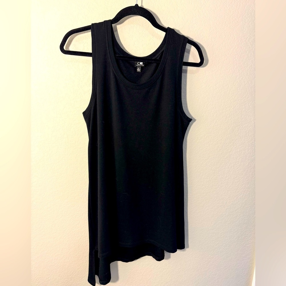 Cable and gauge asymmetrical tank